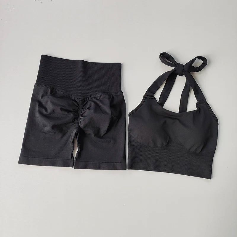 2-Piece Gym Set – Neck Hanging Sports Bra & Hip-Lifting Shorts