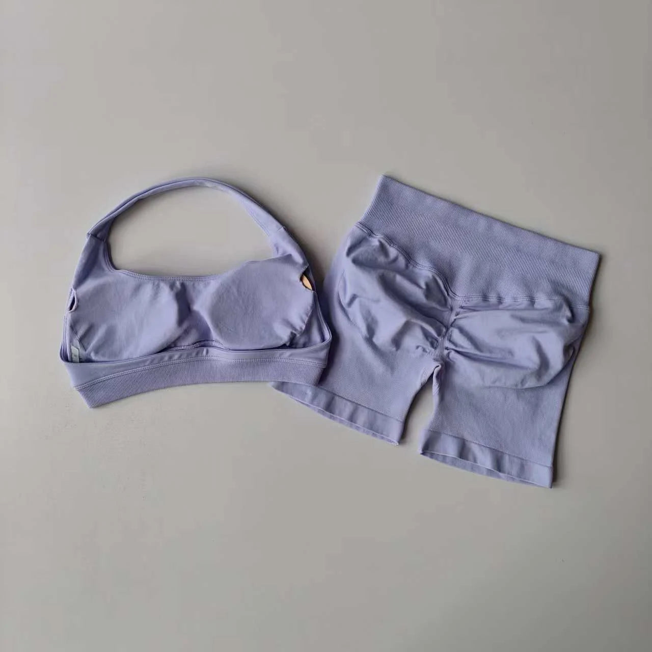 Seamless 2-Piece Yoga Set – Crop Tank & High-Waist Shorts