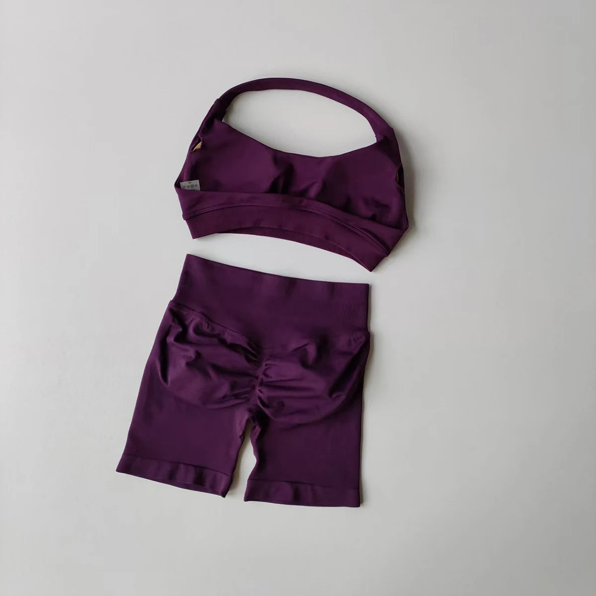 Seamless 2-Piece Yoga Set – Crop Tank & High-Waist Shorts